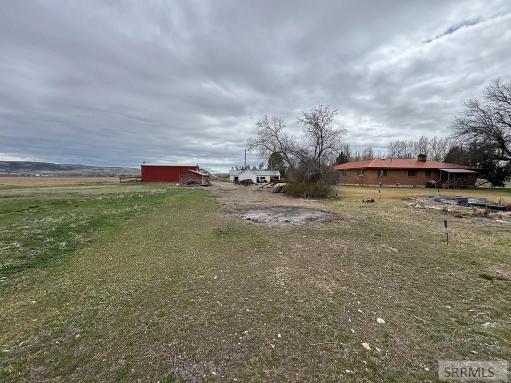 Image 19 of property listing at 1417 N 1100 E, Shelley, ID 83274