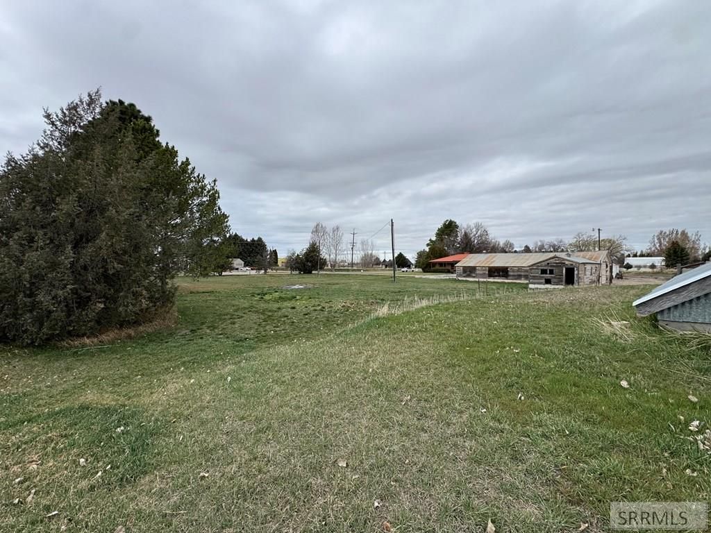 Image 25 of property listing at 1417 N 1100 E, Shelley, ID 83274