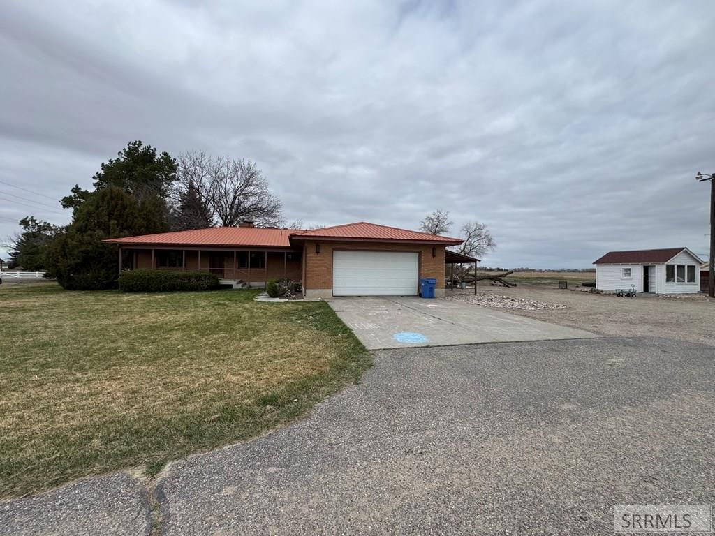 Image 9 of property listing at 1417 N 1100 E, Shelley, ID 83274