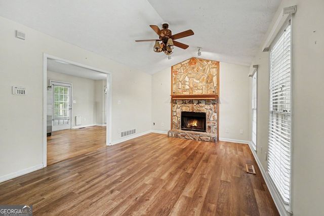 176 Deerfield Drive, Hiram, GA 30141