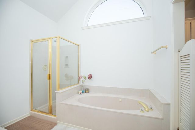 4631 Meadow Green Drive, Sugar Land, TX 77479