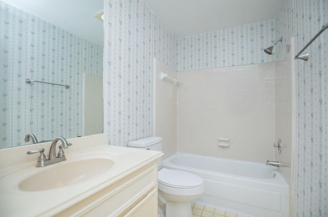 4631 Meadow Green Drive, Sugar Land, TX 77479