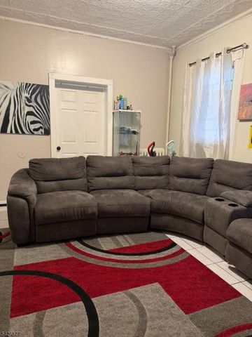 28 Burgess Pl, Passaic City, NJ 07055