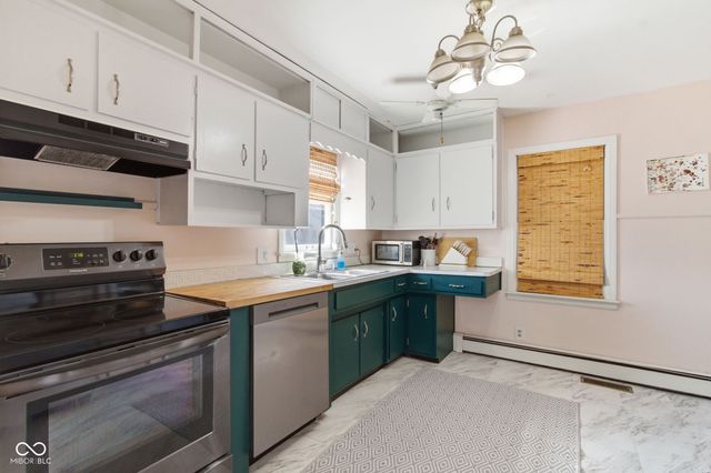 324 E 34th Street, Anderson, IN 46013