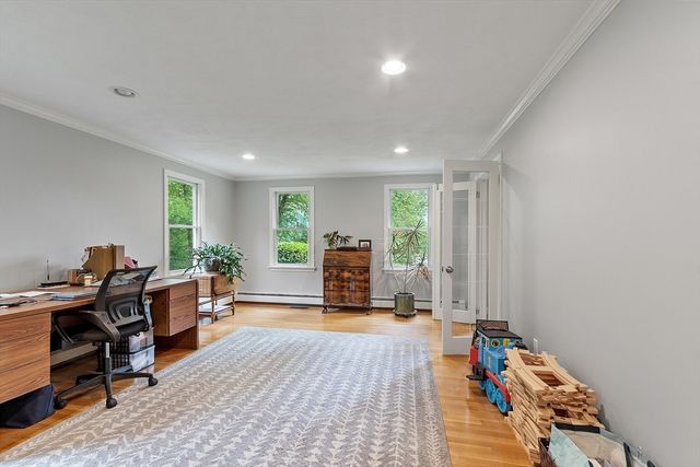 48 Cooney Rd, Tewksbury, MA 01876