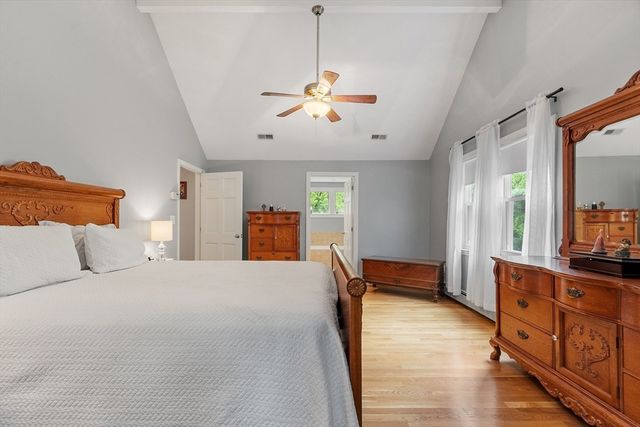 48 Cooney Rd, Tewksbury, MA 01876