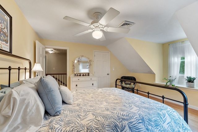 48 Cooney Rd, Tewksbury, MA 01876