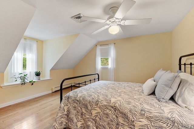 48 Cooney Rd, Tewksbury, MA 01876