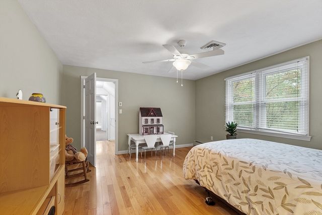 48 Cooney Rd, Tewksbury, MA 01876