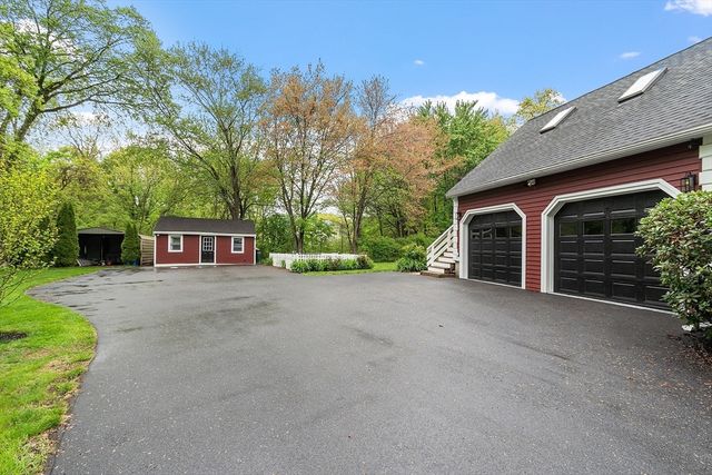 48 Cooney Rd, Tewksbury, MA 01876