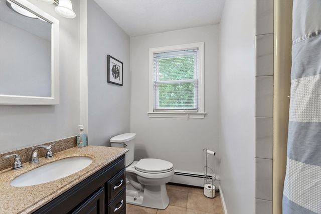 48 Cooney Rd, Tewksbury, MA 01876
