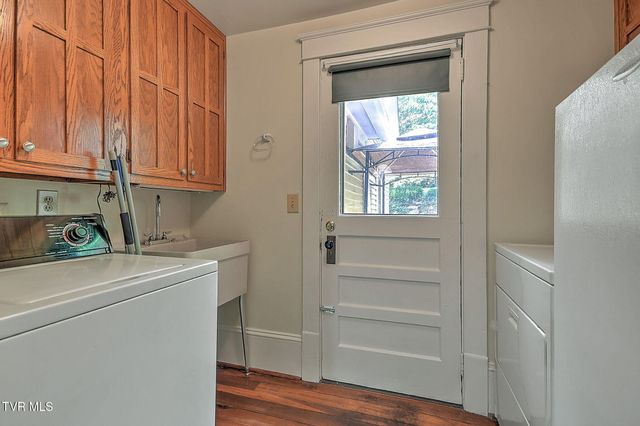 111 West Woodrow Avenue, Jonesborough, TN 37659