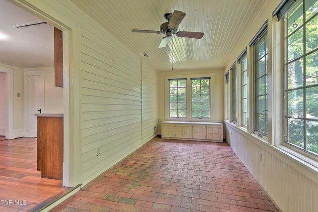 111 West Woodrow Avenue, Jonesborough, TN 37659
