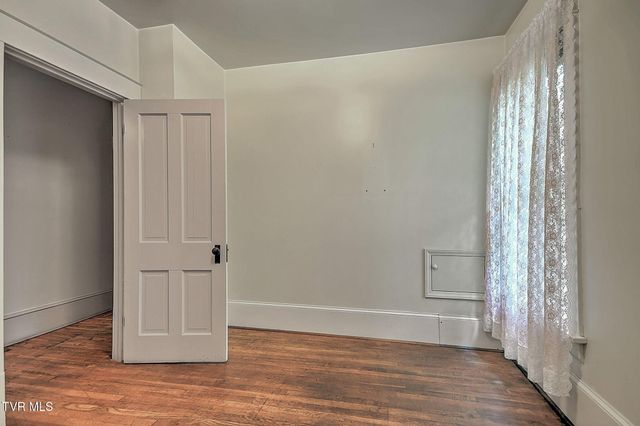 111 West Woodrow Avenue, Jonesborough, TN 37659