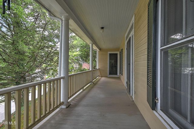 111 West Woodrow Avenue, Jonesborough, TN 37659