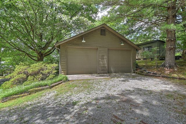 111 West Woodrow Avenue, Jonesborough, TN 37659