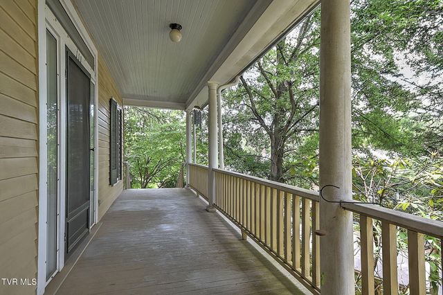 111 West Woodrow Avenue, Jonesborough, TN 37659