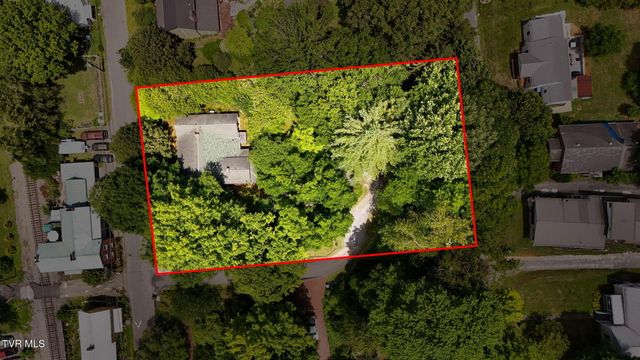 111 West Woodrow Avenue, Jonesborough, TN 37659