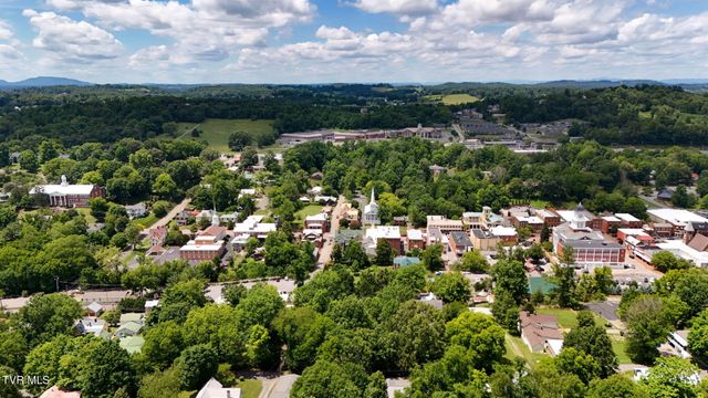 111 West Woodrow Avenue, Jonesborough, TN 37659