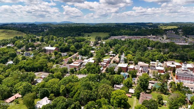 111 West Woodrow Avenue, Jonesborough, TN 37659