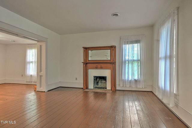 111 West Woodrow Avenue, Jonesborough, TN 37659