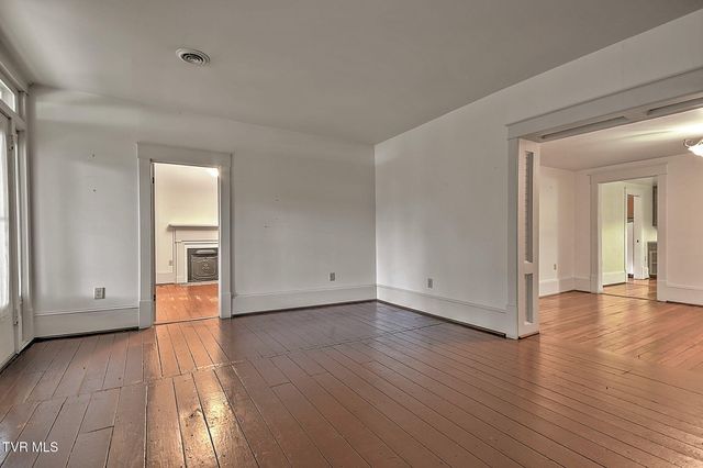111 West Woodrow Avenue, Jonesborough, TN 37659