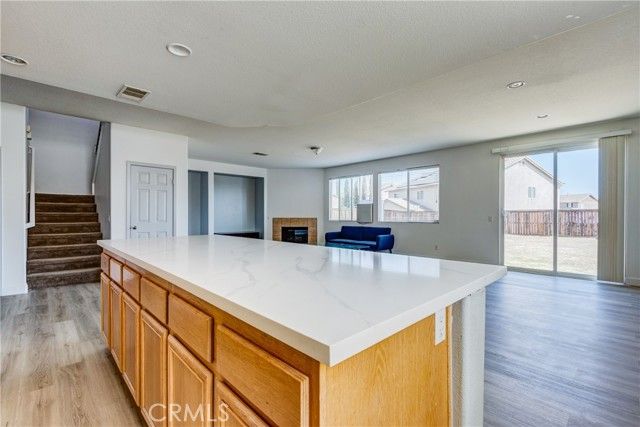 13816 Grant, Oak Hills, CA 92344