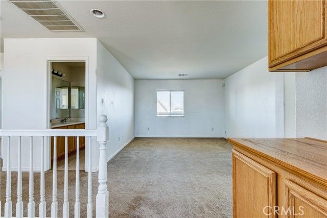 13816 Grant, Oak Hills, CA 92344