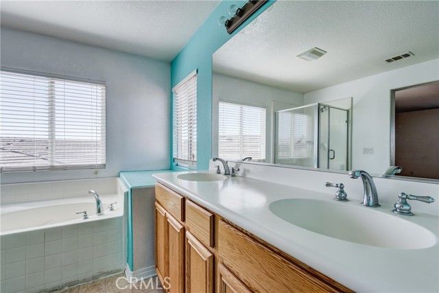 13816 Grant, Oak Hills, CA 92344