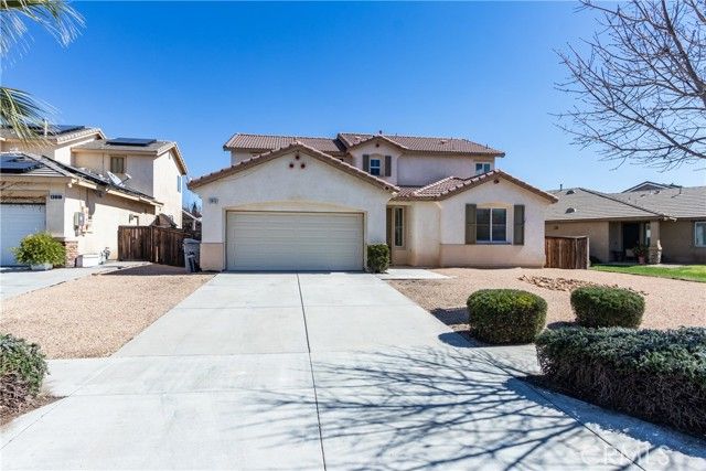 13816 Grant, Oak Hills, CA 92344