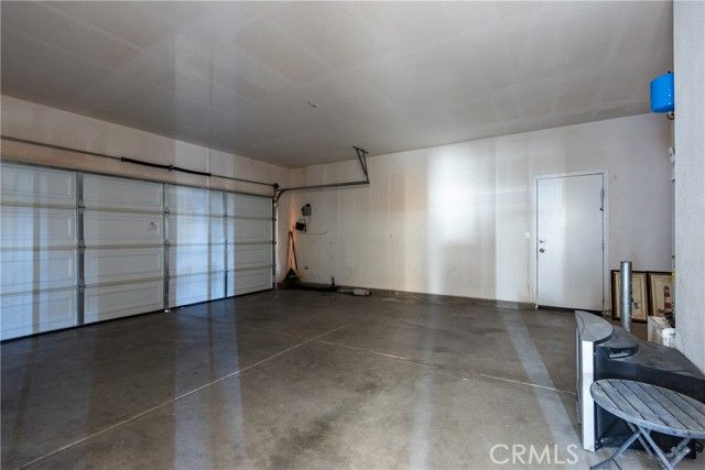 13816 Grant, Oak Hills, CA 92344