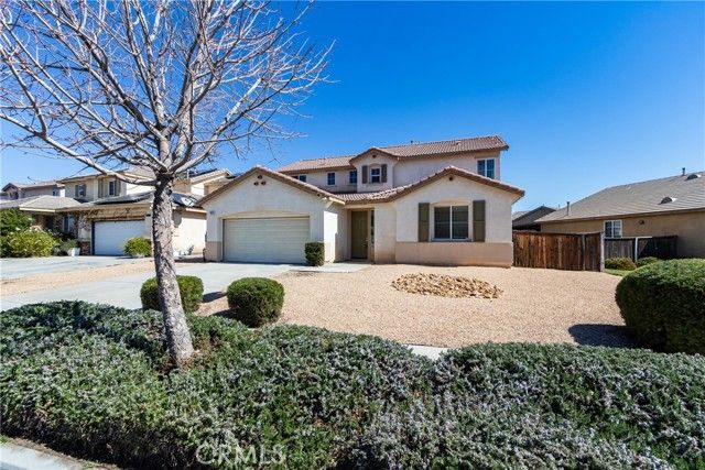 13816 Grant, Oak Hills, CA 92344