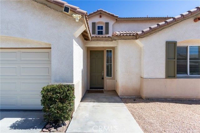 13816 Grant, Oak Hills, CA 92344