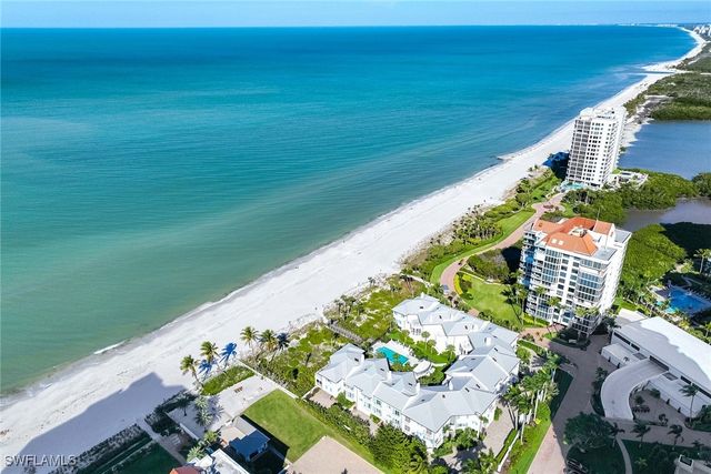 70 Seagate DR, Naples, FL 34103