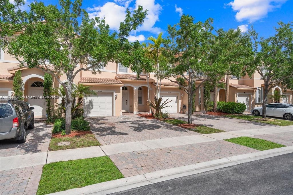 2674 SW 84th Ter 102, Miramar, FL 33025