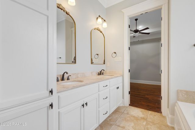 207 Summerland Key Lane, Lafayette, LA 70508