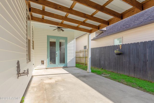 207 Summerland Key Lane, Lafayette, LA 70508