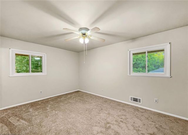 565 Wavelyn Way, Riverdale, GA 30274