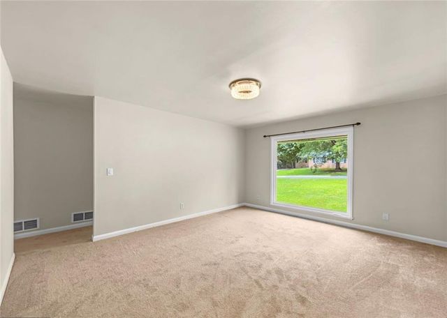 565 Wavelyn Way, Riverdale, GA 30274