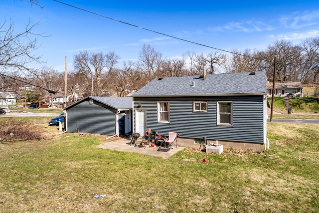 1523 Kirkwood Boulevard, Davenport, IA 52803