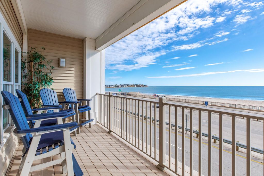 Image 1 of property listing at 339 Ocean Blvd Unit 203, Hampton, NH 03842