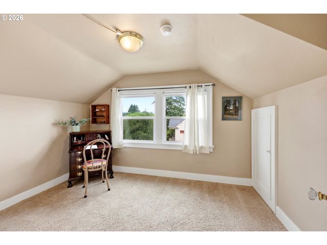 3242 Ne 43RD Ave, Portland, OR 97213