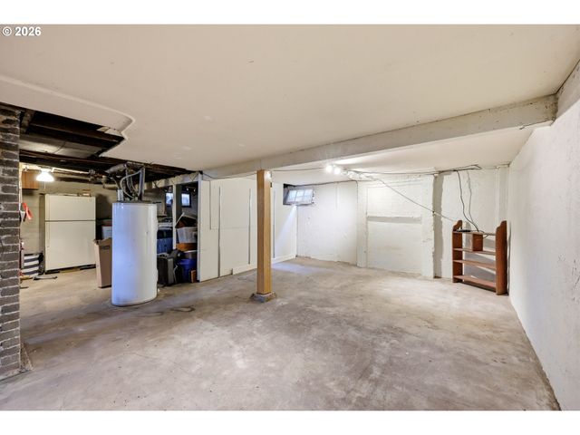 3242 Ne 43RD Ave, Portland, OR 97213