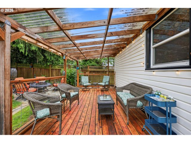 3242 Ne 43RD Ave, Portland, OR 97213