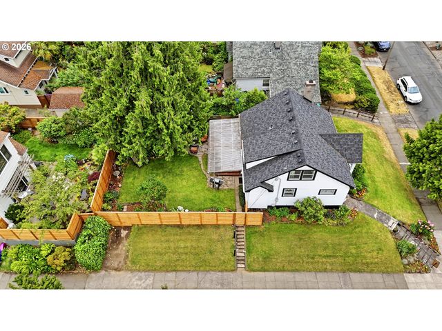 3242 Ne 43RD Ave, Portland, OR 97213