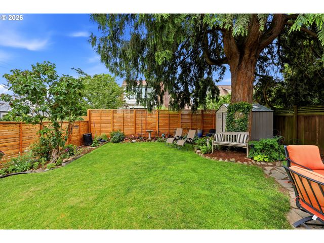 3242 Ne 43RD Ave, Portland, OR 97213