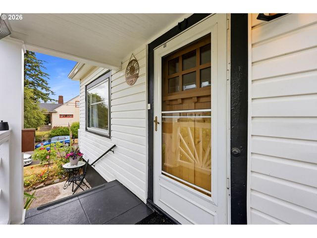 3242 Ne 43RD Ave, Portland, OR 97213