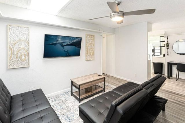 1214 N PINE HILLS ROAD, Orlando, FL 32808