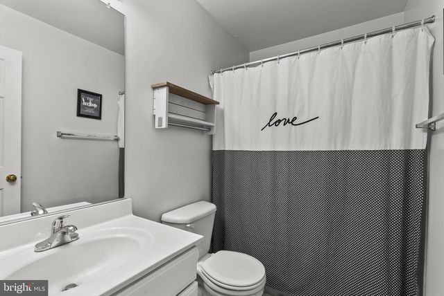 13132 DIAMOND HILL DR, Germantown, MD 20874