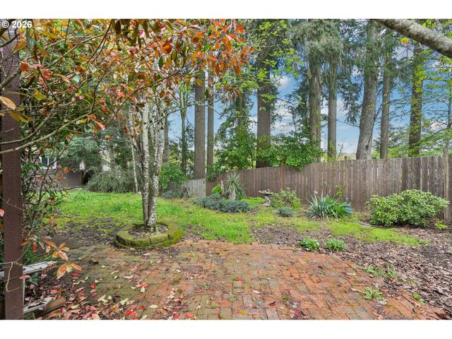 16660 Se VALLEY VIEW Rd, Milwaukie, OR 97267